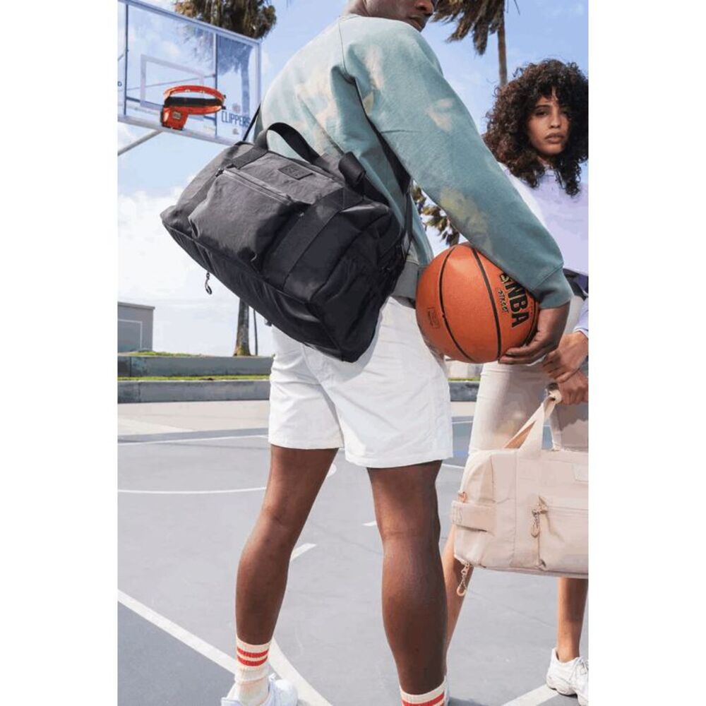 BEIS NWT Convertible Sport Duffle Backpack Bag in Black - Picture 8 of 10